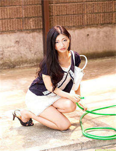 美女文胸视频